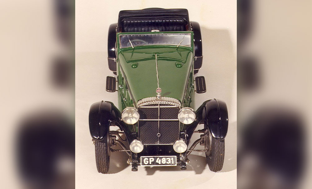 1:8 scale - 1931 Daimler Double-Six
