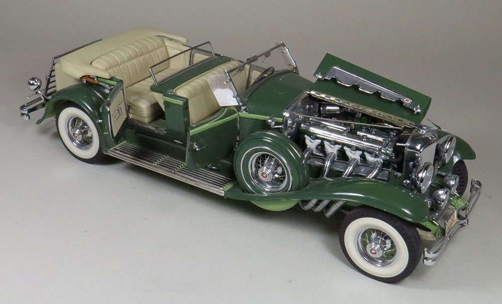 1:15 scale - 1933 Duesenberg Model J Derham Tourster